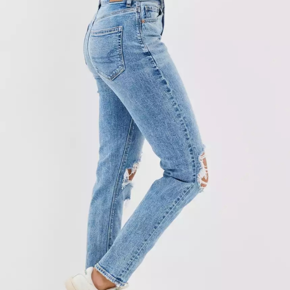 American Eagle Outfitters Light Blue High-Rise Ripped Jeans - Picture 15 of 16